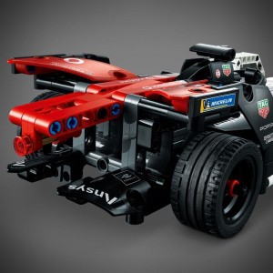 LEGO Technic Formula E Porsche 99X Electric  (42137)